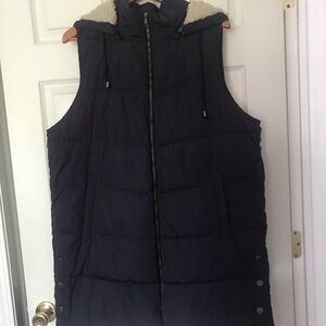 Women's Navy Blue Puffer Vest